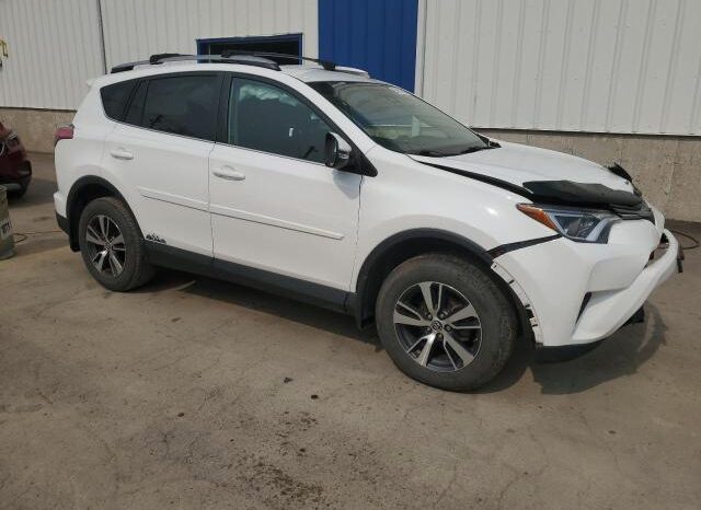 
								2018 Toyota Rav4 full									
