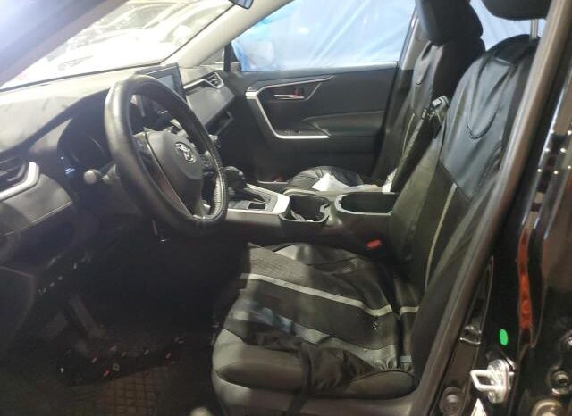 
								2022 Toyota Rav4 full									