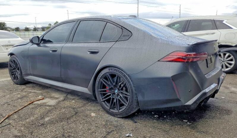 
								2025 BMW M5 full									