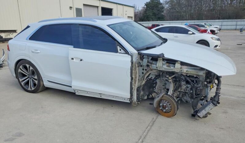 
								2020 Audi Q8 full									