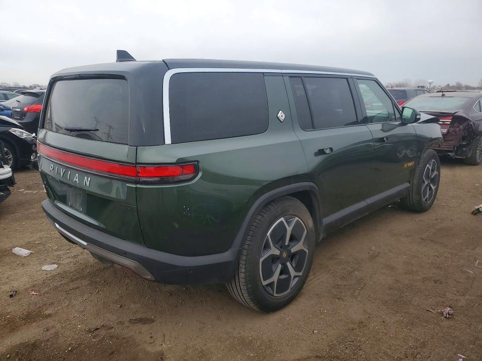 2024 Rivian R1s