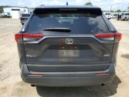 
										2019 Toyota Rav4 full									