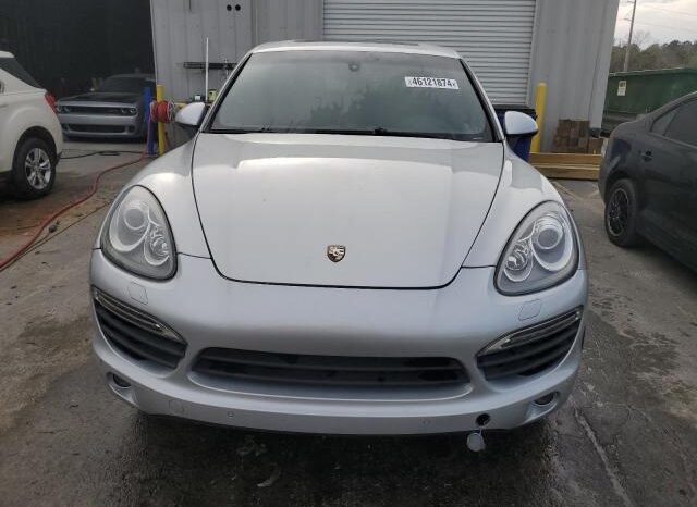 
								2013 Porsche Cayenne full									