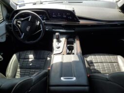 
										2022 Cadillac Escalade full									