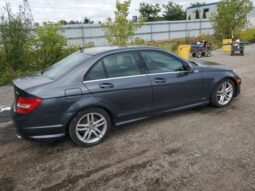 
										2013 Mercedes-benz C 300 4mat full									