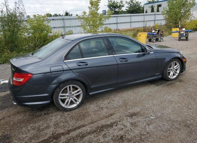 
								2013 Mercedes-benz C 300 4mat full									