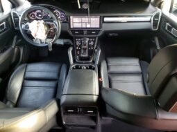 
										2021 Porsche Cayenne full									