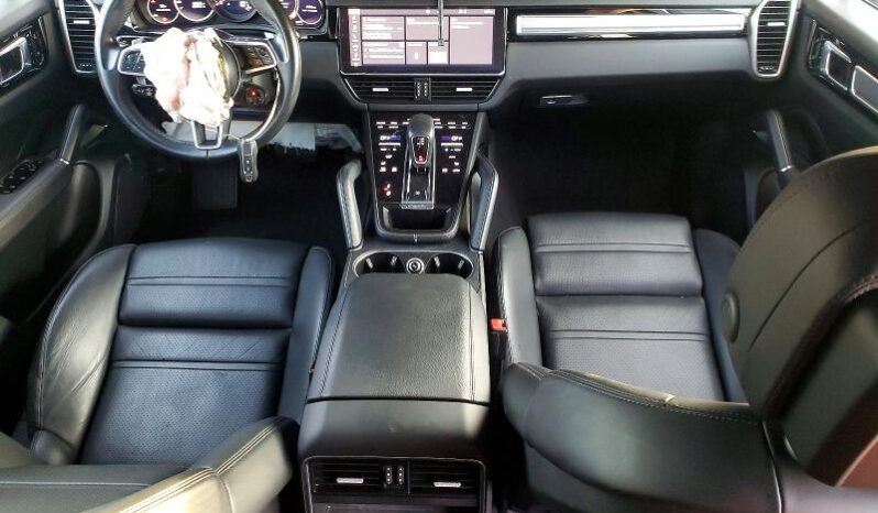 
								2021 Porsche Cayenne full									