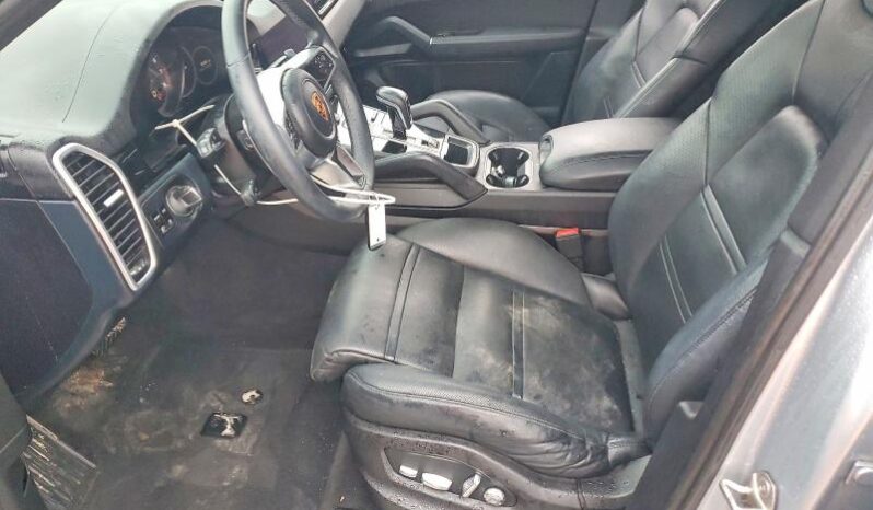 
								2019 Porsche Cayenne full									