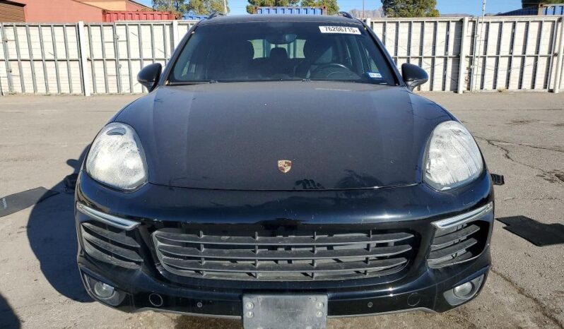 
								2017 Porsche Cayenne full									