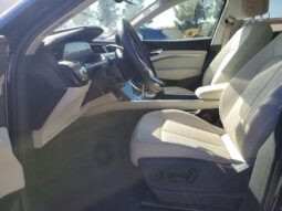 
										2024 Audi Q8 full									