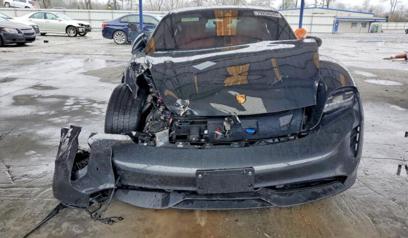 
								2024 Porsche Taycan full									