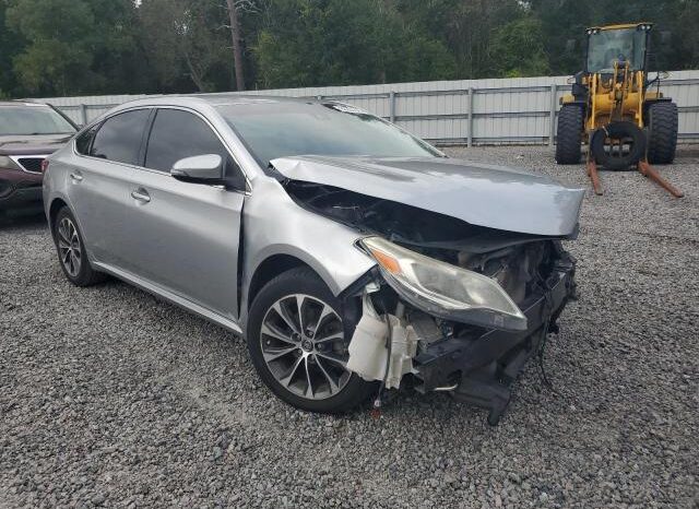 
								2017 Toyota Avalon xle full									