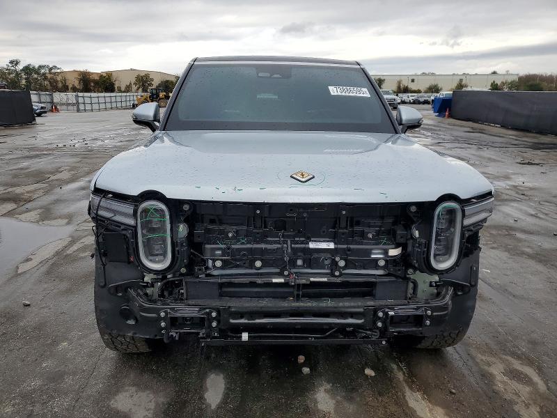 2025 Rivian R1s