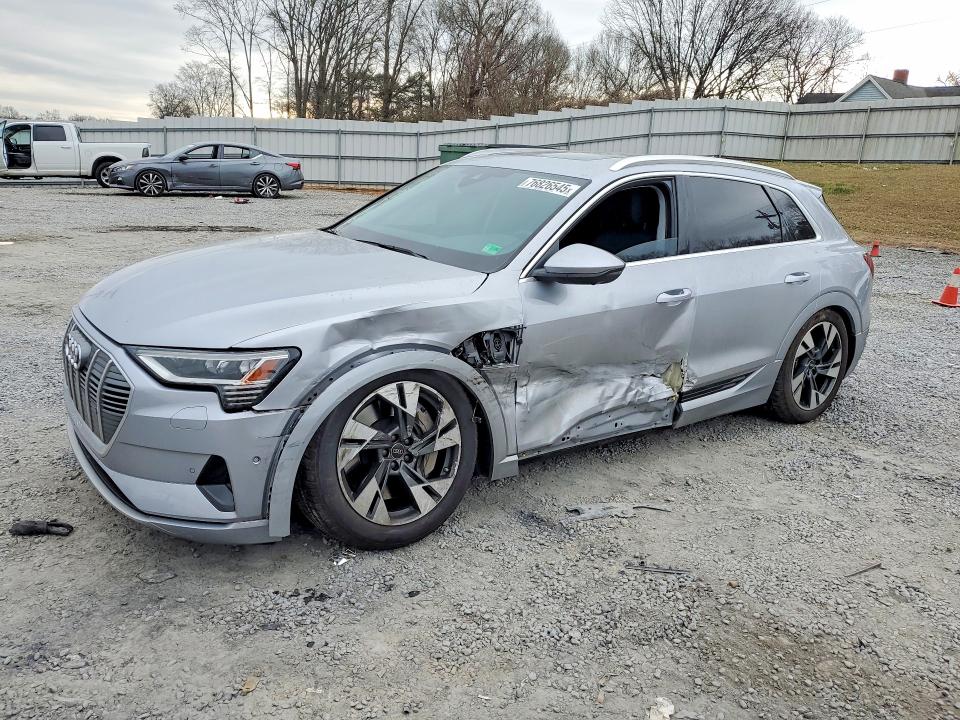 2022 Audi E-tron