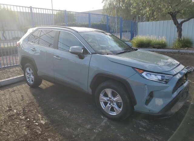 
								2020 Toyota Rav4 full									