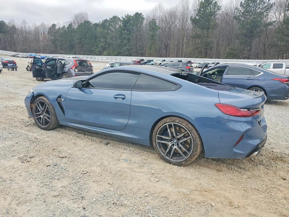 2020 BMW M8