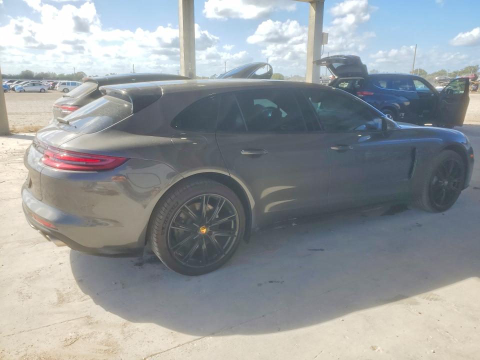 2018 Porsche Panamera