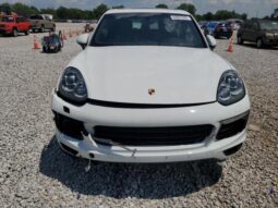 
										2017 Porsche Cayenne full									