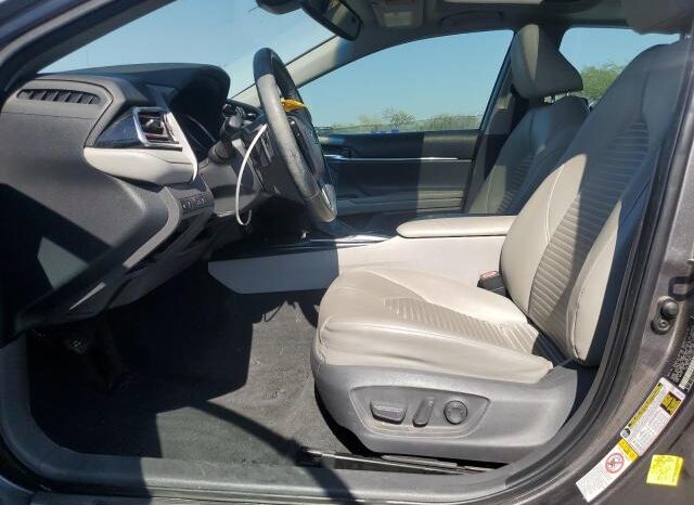 
								2018 Toyota Camry l full									