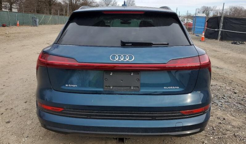 
								2021 Audi E-tron full									