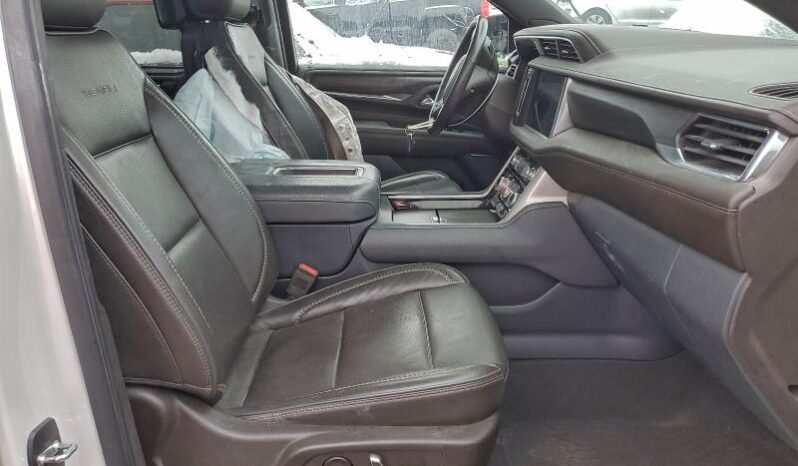 
								2022 Gmc Yukon full									