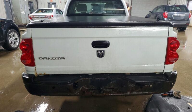 
								2005 Dodge Dakota full									