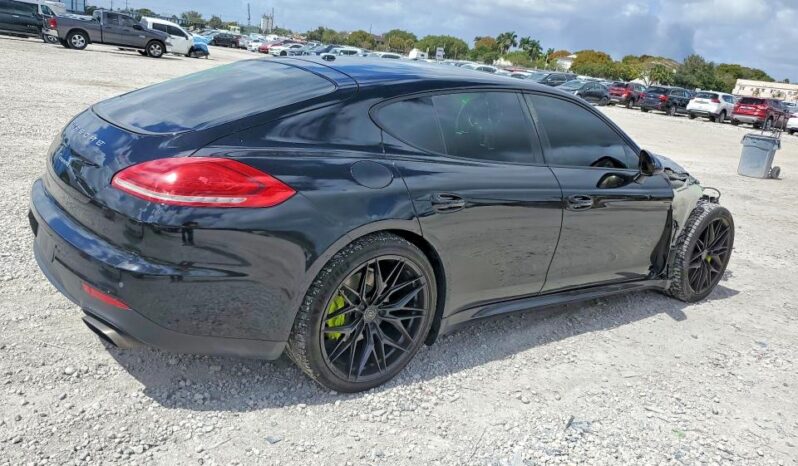 
								2016 Porsche Panamera full									