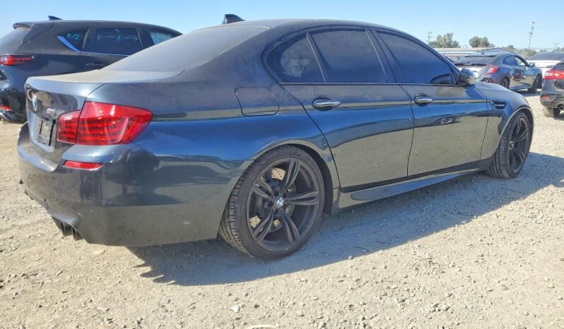 
								2015 BMW M5 full									