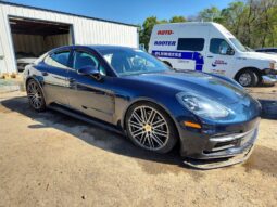 
										2017 Porsche Panamera full									