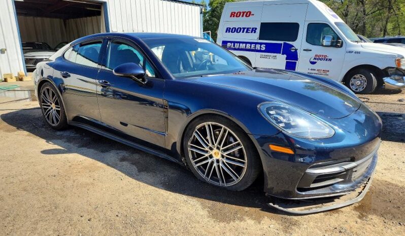 
								2017 Porsche Panamera full									
