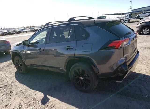
								2022 Toyota Rav4 full									