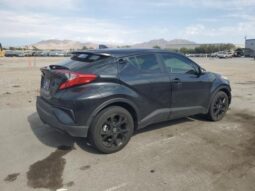 
										2021 Toyota C-hr full									
