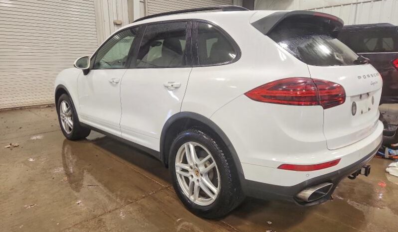 
								2016 Porsche Cayenne full									