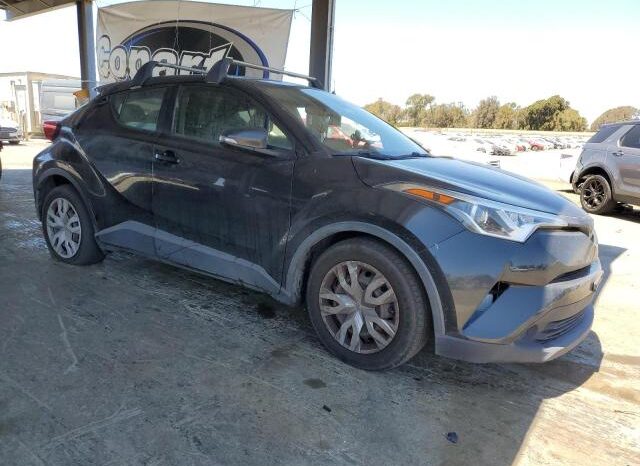 
								2019 Toyota C-hr full									