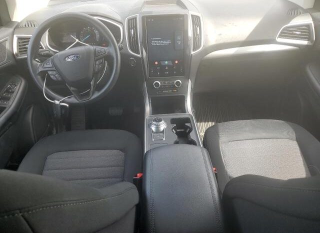 
								2021 Ford Edge se full									