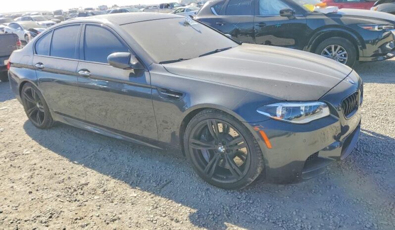 
								2015 BMW M5 full									
