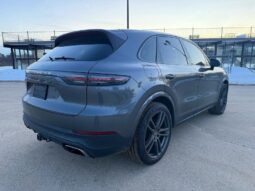 
										2021 Porsche Cayenne full									
