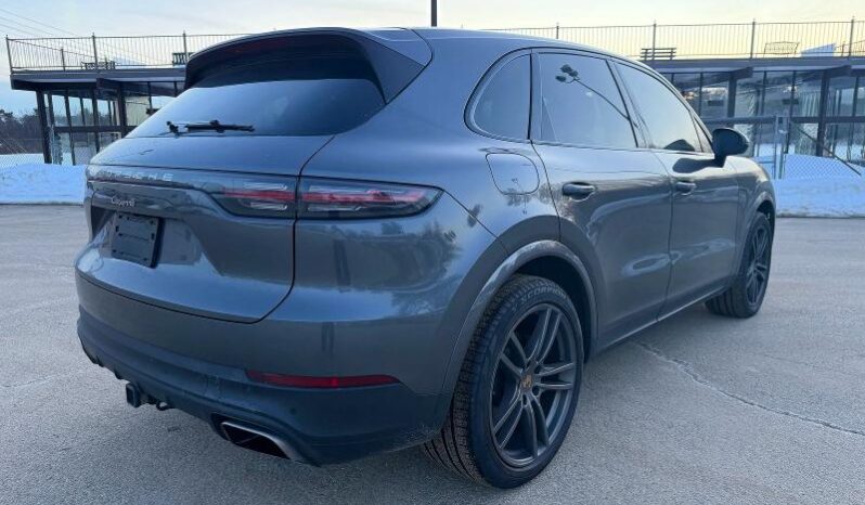 
								2021 Porsche Cayenne full									