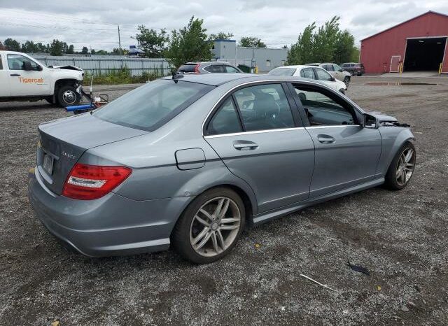 
								2013 Mercedes-benz C 300 4mat full									