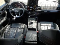 
										2020 Audi Q5 full									