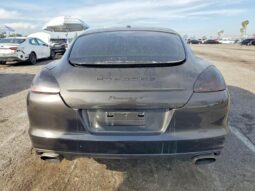 
										2011 Porsche Panamera full									