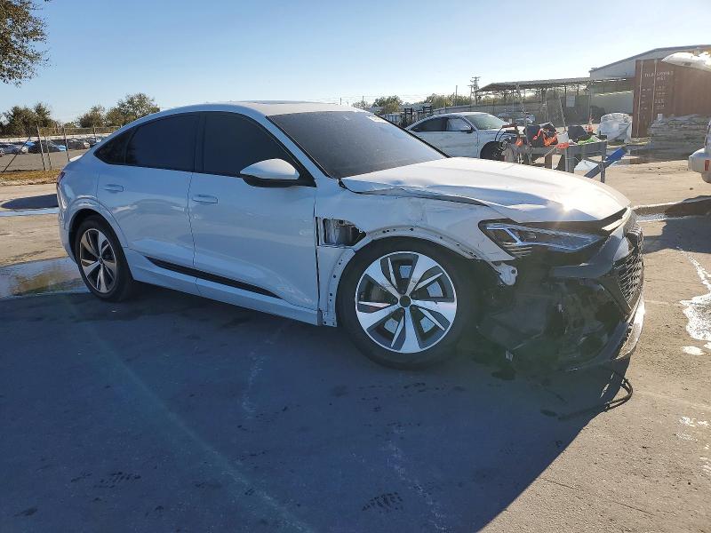 2024 Audi Q8