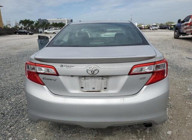 
								2014 Toyota Camry l full									