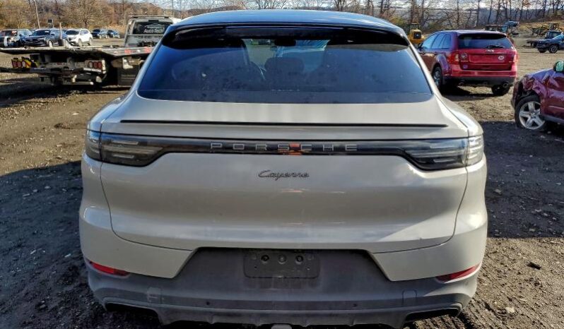 
								2022 Porsche Cayenne full									