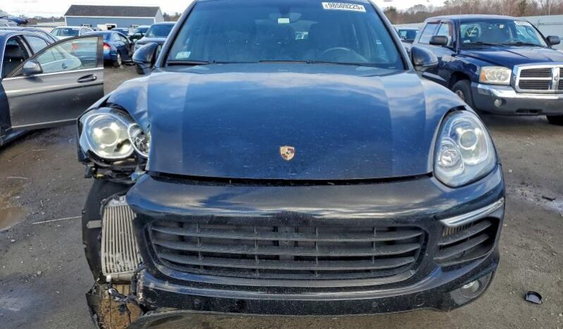 
								2015 Porsche Cayenne full									
