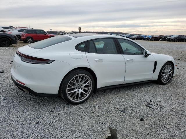 2022 Porsche Panamera