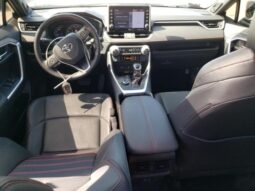 
										2022 Toyota Rav4 full									