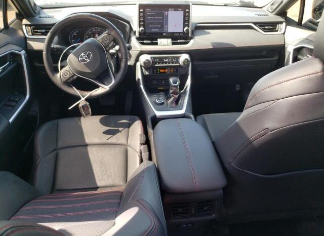 
								2022 Toyota Rav4 full									