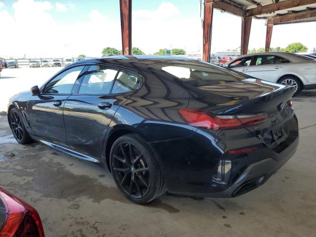 2022 BMW M8